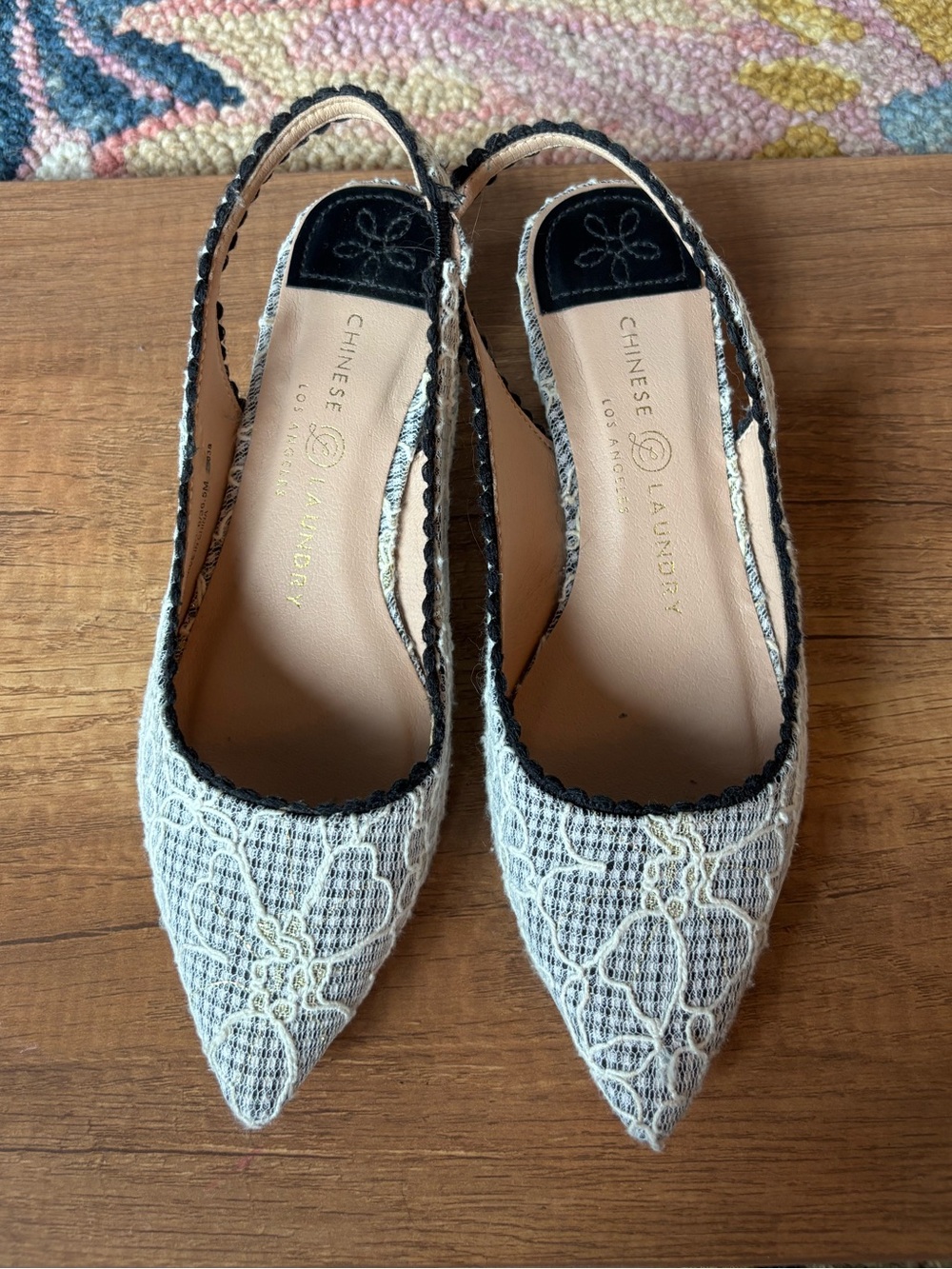 Chinese Laundry- Mango Pump Kitten Heel